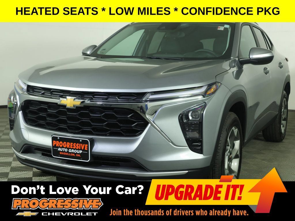 Used 2025 Chevrolet Trax LT w/ Driver Confidence Package FWD image 1