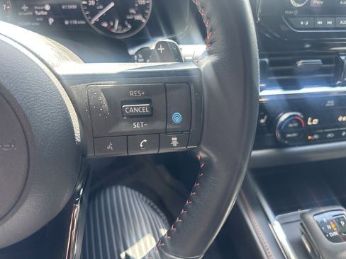 Used 2024 Nissan Pathfinder Rock Creek AWD/4WD image 9