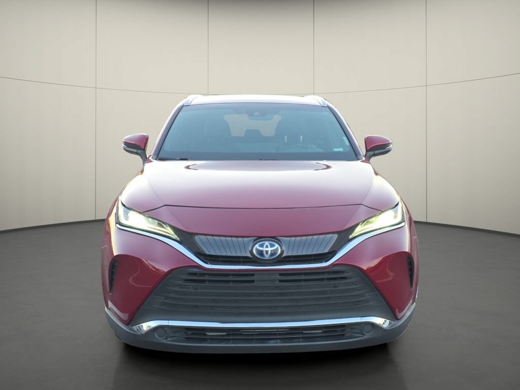 Used 2022 Toyota Venza XLE AWD/4WD image 2