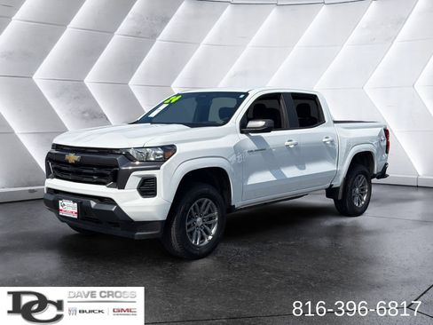 Used 2024 Chevrolet Colorado LT AWD/4WD image 1