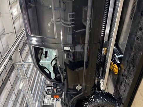 Used 2016 Ford F350 Platinum image 9