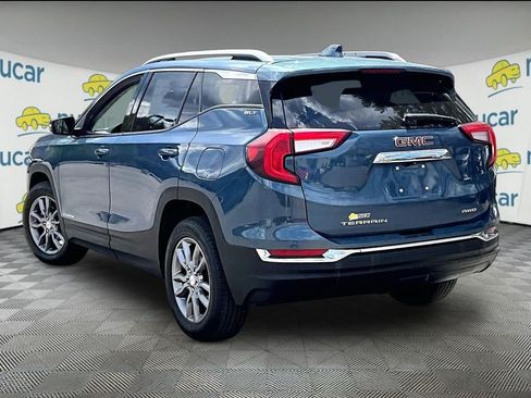 Used 2024 GMC Terrain SLT AWD/4WD image 4