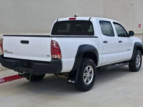 Used 2012 Toyota Tacoma 4x4 Double Cab image 3