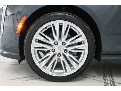 Used 2025 Cadillac CT4 Premium Luxury image 22