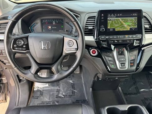 Used 2023 Honda Odyssey Touring image 19