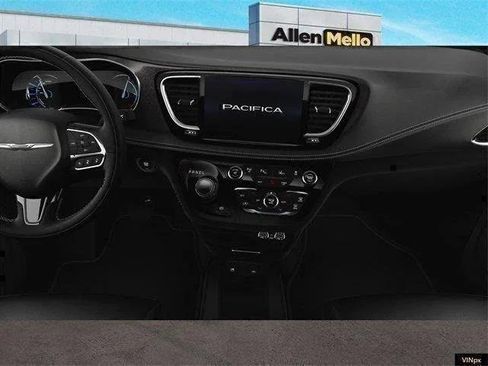 New 2023 Chrysler Pacifica Touring-L w/ S Appearance Package image 18