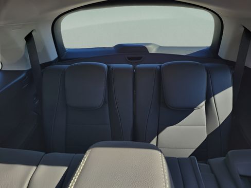 Certified 2026 Mercedes-Benz GLS 450 4MATIC image 10