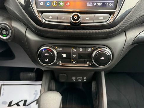 Used 2023 Chevrolet TrailBlazer LT w/ Convenience Package image 12