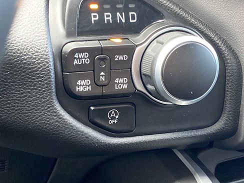 Used 2023 RAM 1500 Big Horn AWD/4WD image 25
