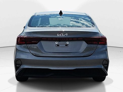 Used 2023 Kia Forte LXS FWD image 7