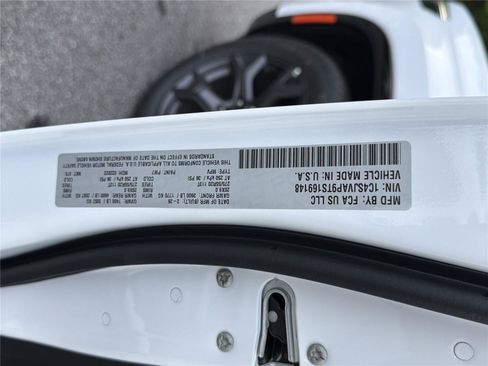 New 2026 Jeep Grand Wagoneer 4WD w/ Quick Order Packge 29V Upland image 37