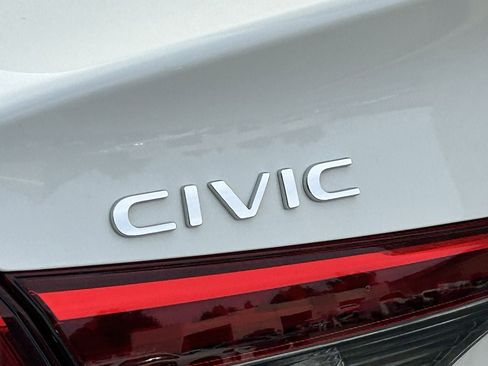 Used 2024 Honda Civic LX image 6