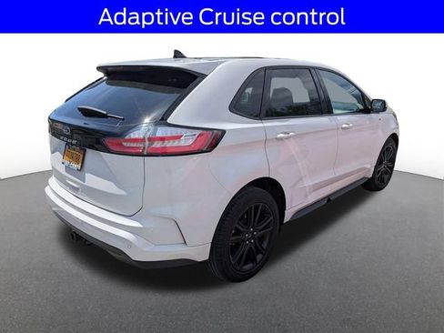 Used 2022 Ford Edge ST-Line w/ Class II Trailer Tow Package AWD/4WD image 5