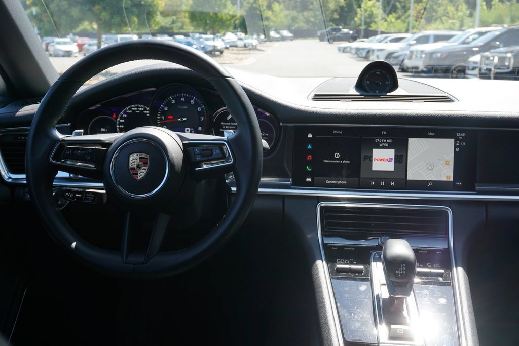 Used 2023 Porsche Panamera 4 Platinum Edition AWD/4WD image 30