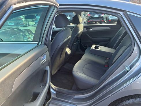 Used 2018 Hyundai Sonata SE image 19