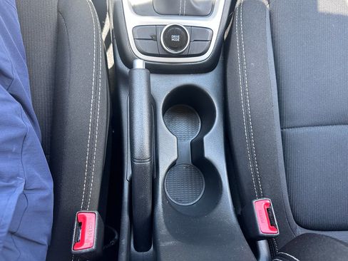 Used 2025 Hyundai Venue SEL FWD image 17
