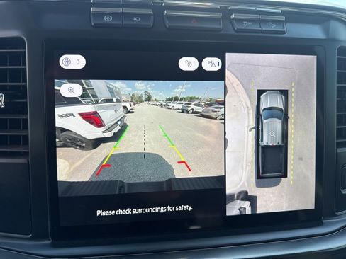 Used 2024 Ford F250 Lariat w/ Sport Appearance Package image 11