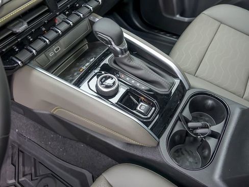 New 2026 Chevrolet Colorado ZR2 w/ Technology Package image 27