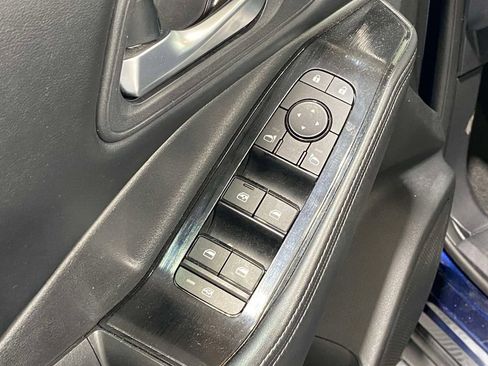 Used 2024 Nissan Rogue SV AWD/4WD image 18
