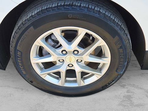 Used 2023 Chevrolet Equinox LT image 12