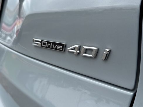 Used 2025 BMW X5 sDrive40i w/ M Sport Package RWD image 49