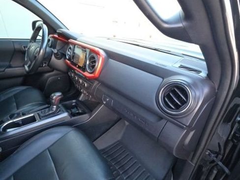 Used 2019 Toyota Tacoma TRD Pro AWD/4WD image 21