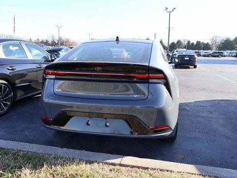 Used 2024 Toyota Prius Limited image 16