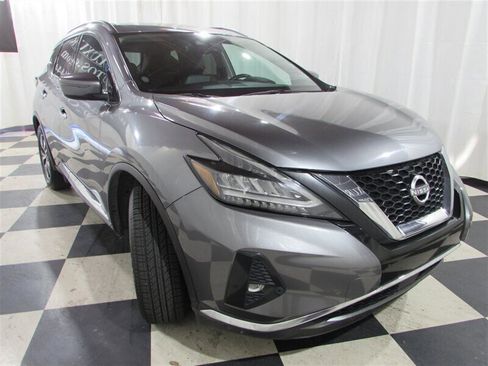 Used 2023 Nissan Murano SV image 8