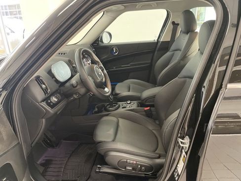 Used 2024 MINI Cooper Countryman S w/ Premium Package image 7