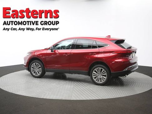 Used 2024 Toyota Venza LE AWD/4WD image 63