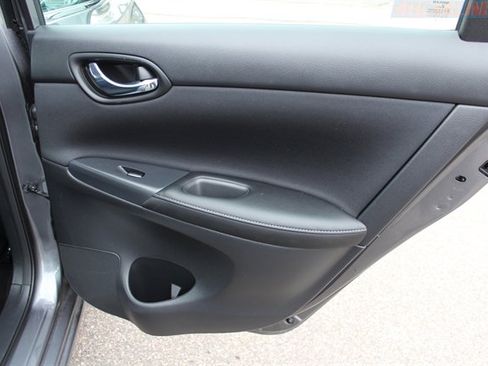 Used 2016 Nissan Sentra S image 30