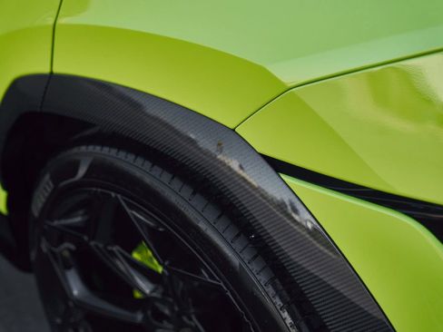 Used 2024 Lamborghini Urus Performante AWD/4WD image 13