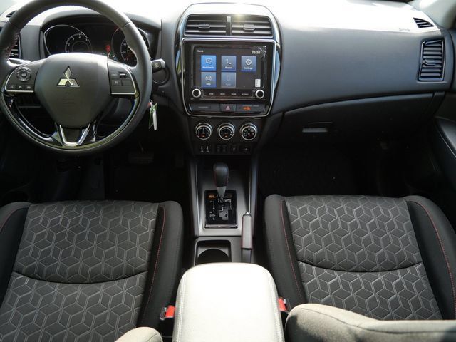 Used 2024 Mitsubishi Outlander Sport LE AWD/4WD image 12