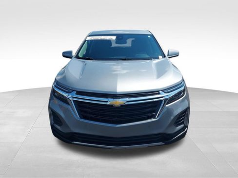 Used 2024 Chevrolet Equinox LT FWD image 3