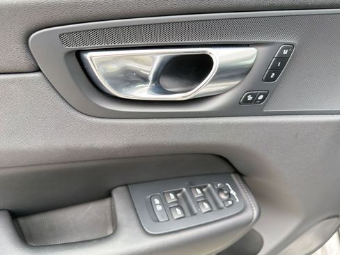 Certified 2025 Volvo XC60 B5 Plus image 13