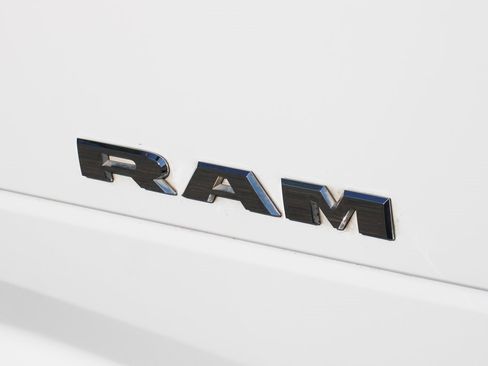 Used 2019 RAM 2500 Big Horn image 47