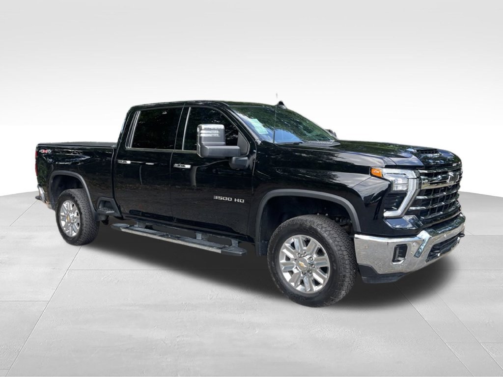 Used 2025 Chevrolet Silverado 3500 LTZ w/ LTZ Convenience Package AWD/4WD image 6