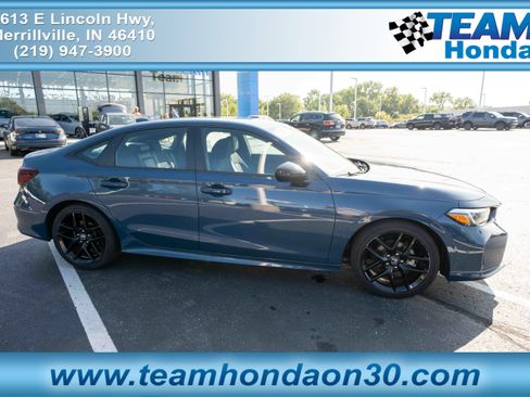 Used 2025 Honda Civic Sport image 1