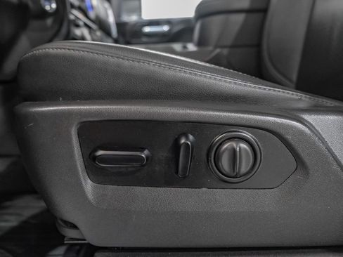 Used 2021 GMC Sierra 3500 SLT w/ SLT Convenience Package image 32