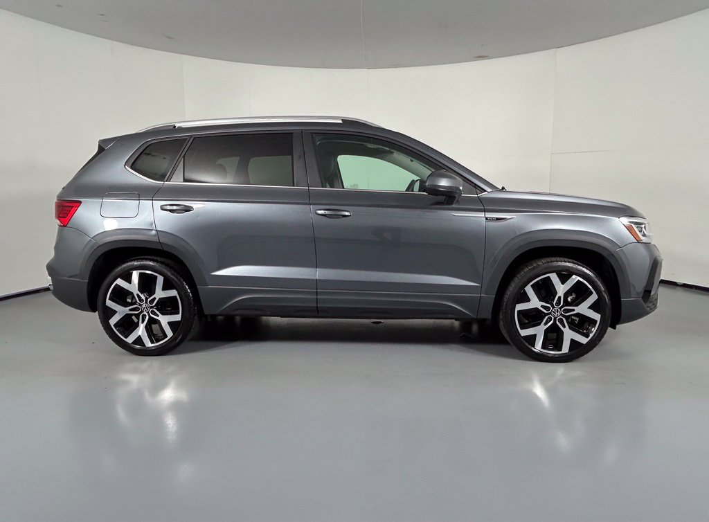 Used 2023 Volkswagen Taos SEL AWD/4WD image 8