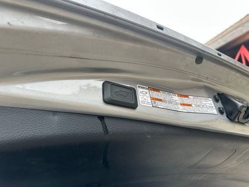 Used 2017 Toyota RAV4 XLE image 7