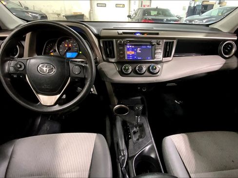 Used 2013 Toyota RAV4 LE AWD/4WD image 16