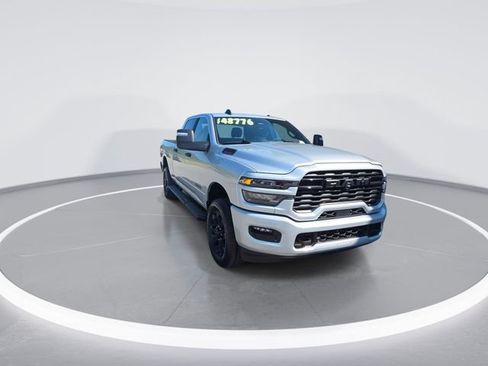 Used 2026 RAM 2500 Big Horn AWD/4WD image 2