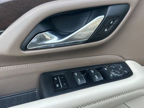 Used 2021 GMC Yukon Denali image 10