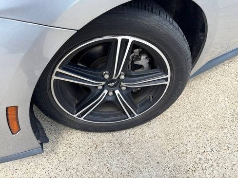 Used 2024 Ford Mustang Premium RWD image 18