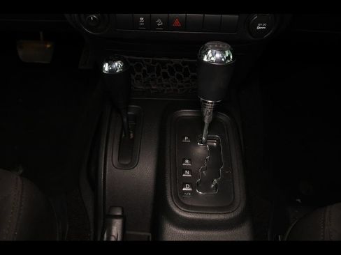 Used 2016 Jeep Wrangler Unlimited Sport w/ Quick Order Package 24S AWD/4WD image 20