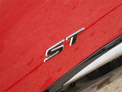 New 2025 Buick Envision Sport Touring image 8