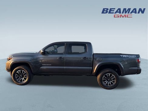 Used 2023 Toyota Tacoma TRD Sport image 4