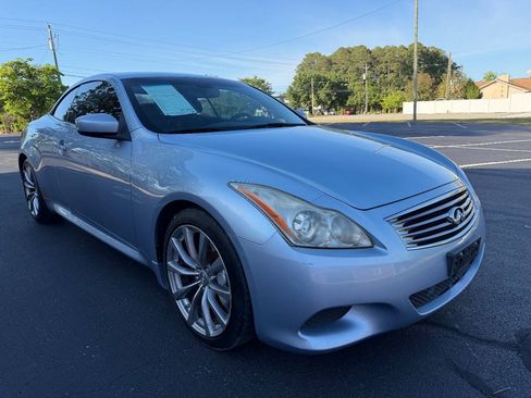 Used 2009 INFINITI G37 Convertible w/ Premium Pkg RWD image 11