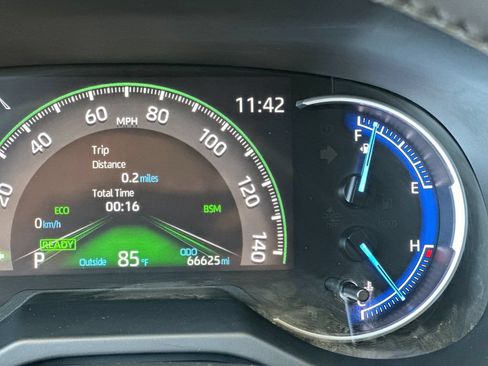 Used 2020 Toyota RAV4 XSE AWD/4WD image 27
